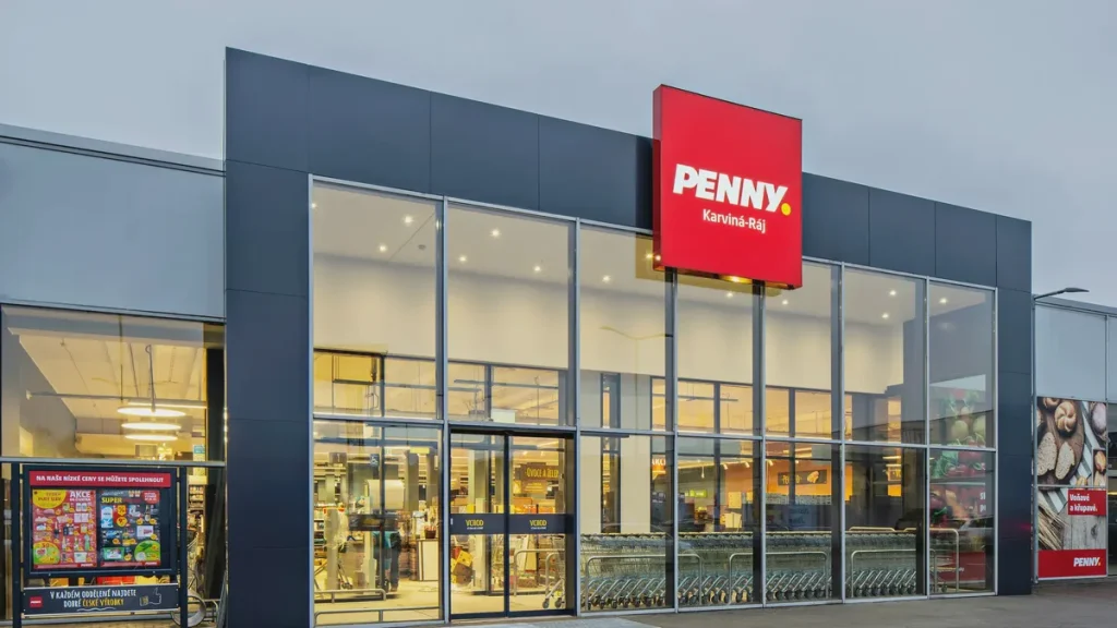 Penny leták od 26. srpna 2026: turistický salám za 9,90 Kč a broskve o 59 % levněji