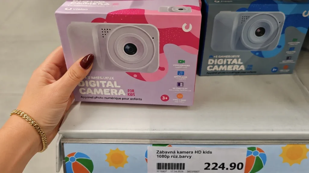 Fotoaparát Vision z Actionu za 225 Kč: Jak levná hračka pro děti vrátí dospělého do roku 2005