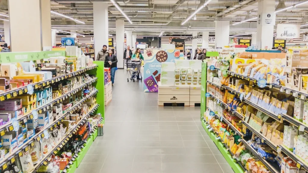 Klamavé slevy Albert: Proč řetězec zaplatí 490 000 Kč a neuspěl ani u Ústavního soudu